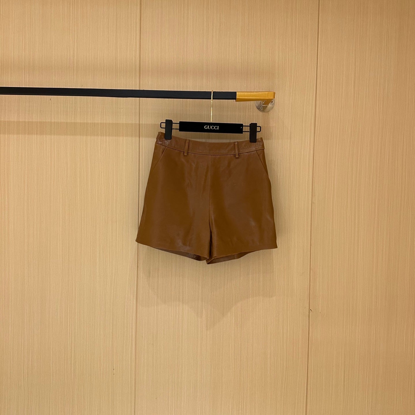 GUCCI LEATHER SHORTS 276973