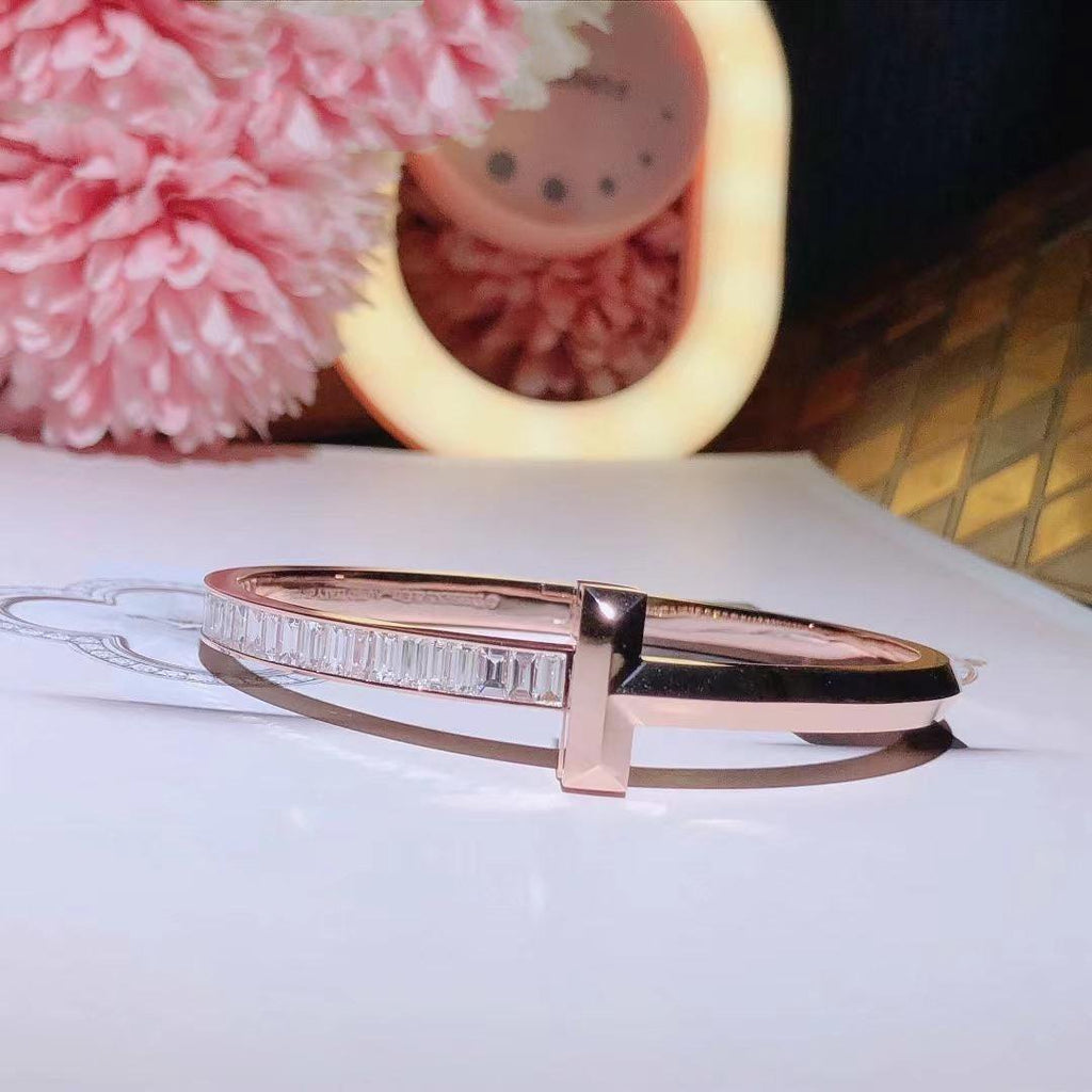 TIFFANY WIDE HINGED BANGLE PINK GOLD WITH BAGUETTE DIAMONDS