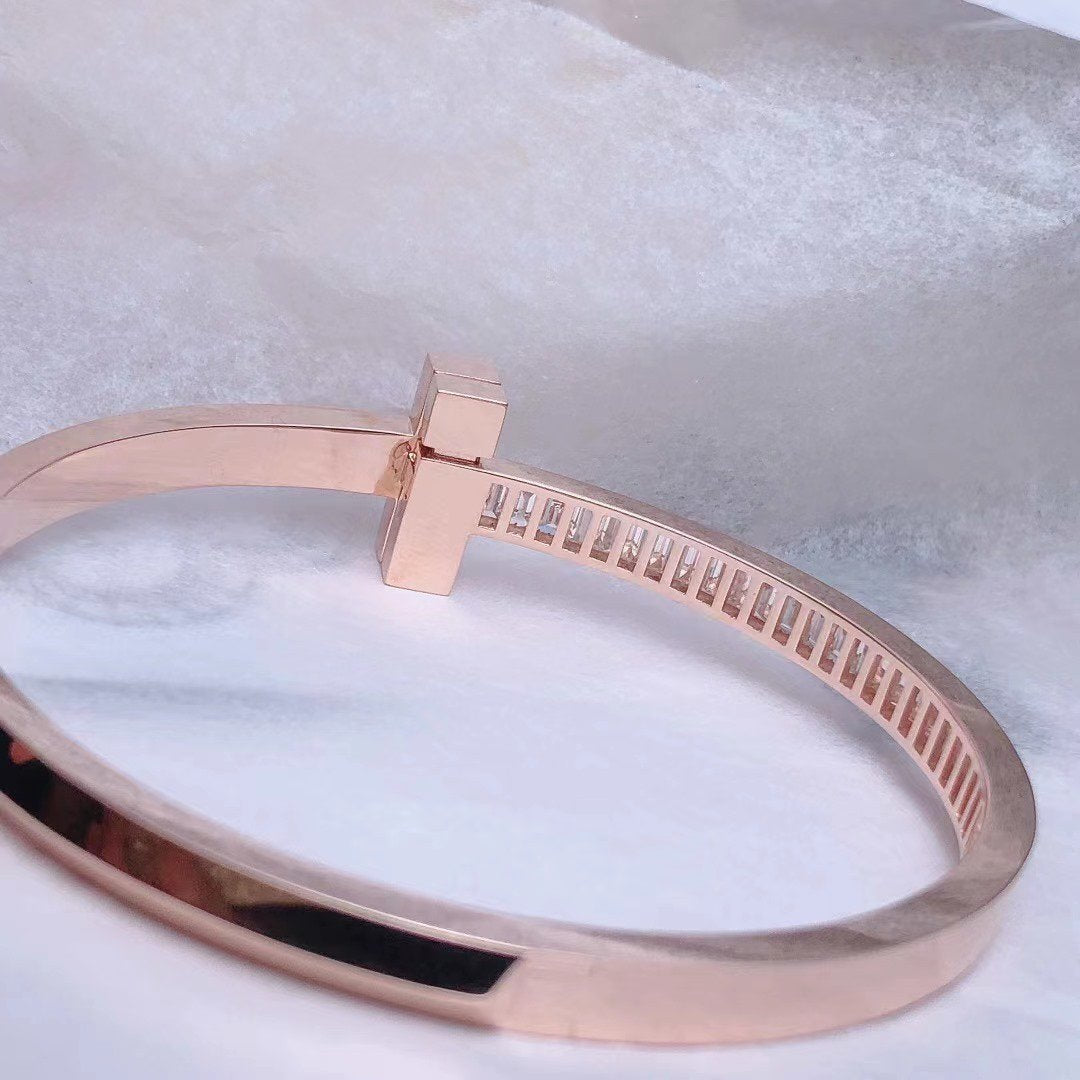 TIFFANY WIDE HINGED BANGLE PINK GOLD WITH BAGUETTE DIAMONDS
