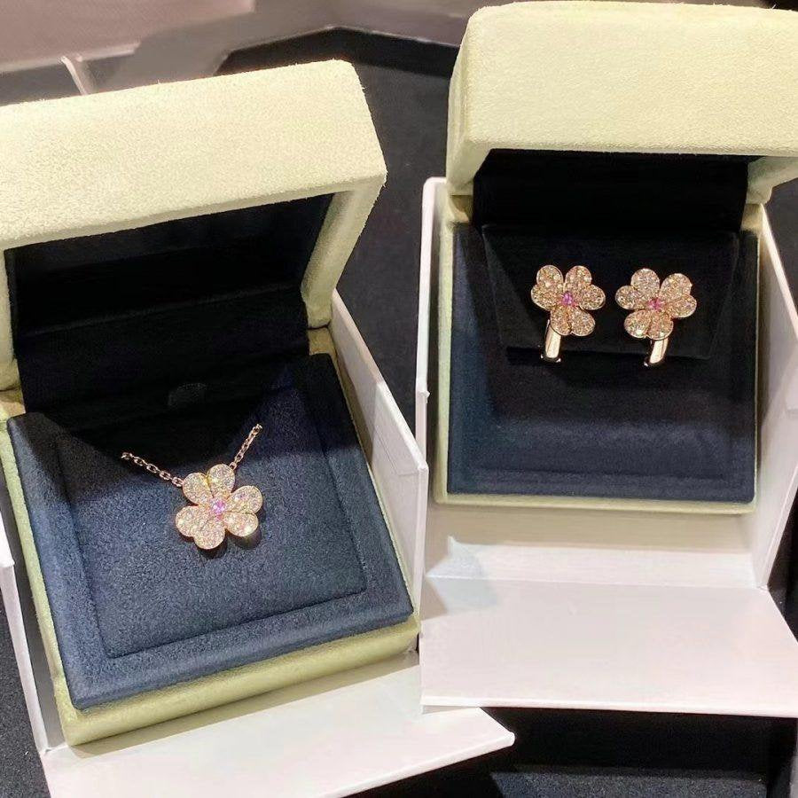 Van Cleef & Arpels FRIVOLE PINK GOLD FLOWER DIAMOND EARRINGS