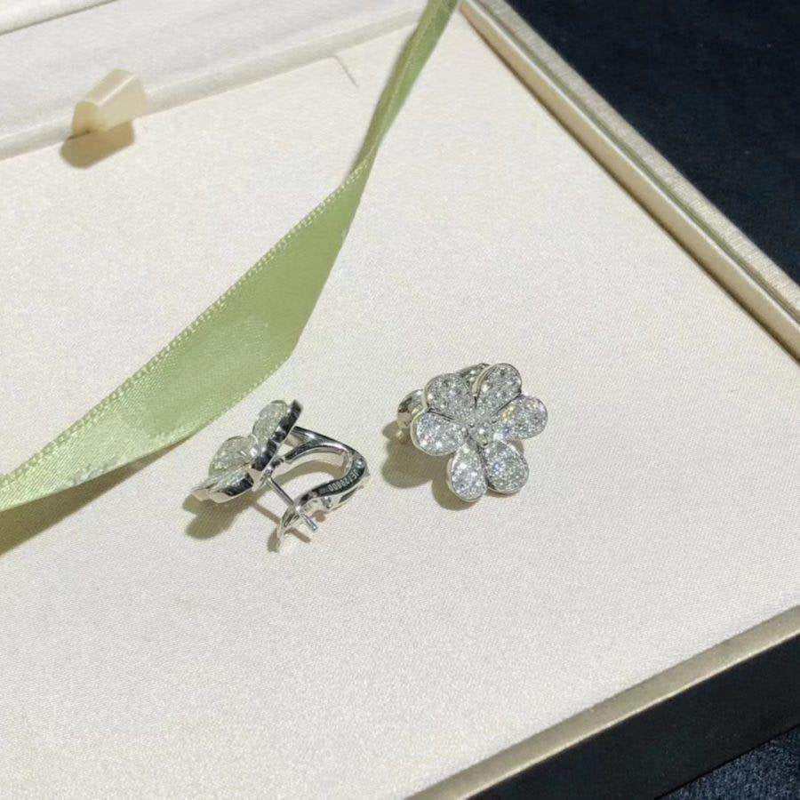 Van Cleef & Arpels FRIVOLE SILVER FLOWER DIAMOND EARRINGS