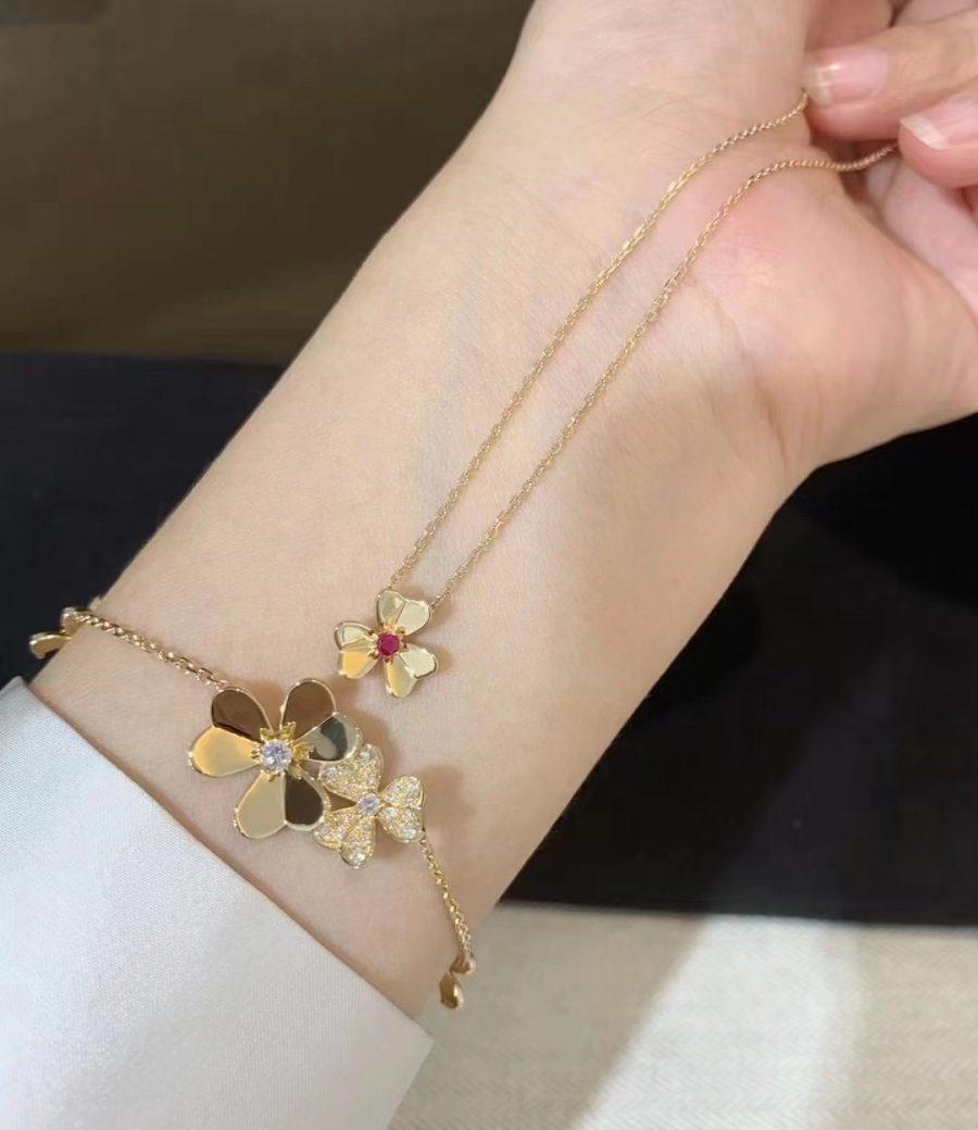 Van Cleef & Arpels FRIVOLE GOLD FLOWER NECKLACE