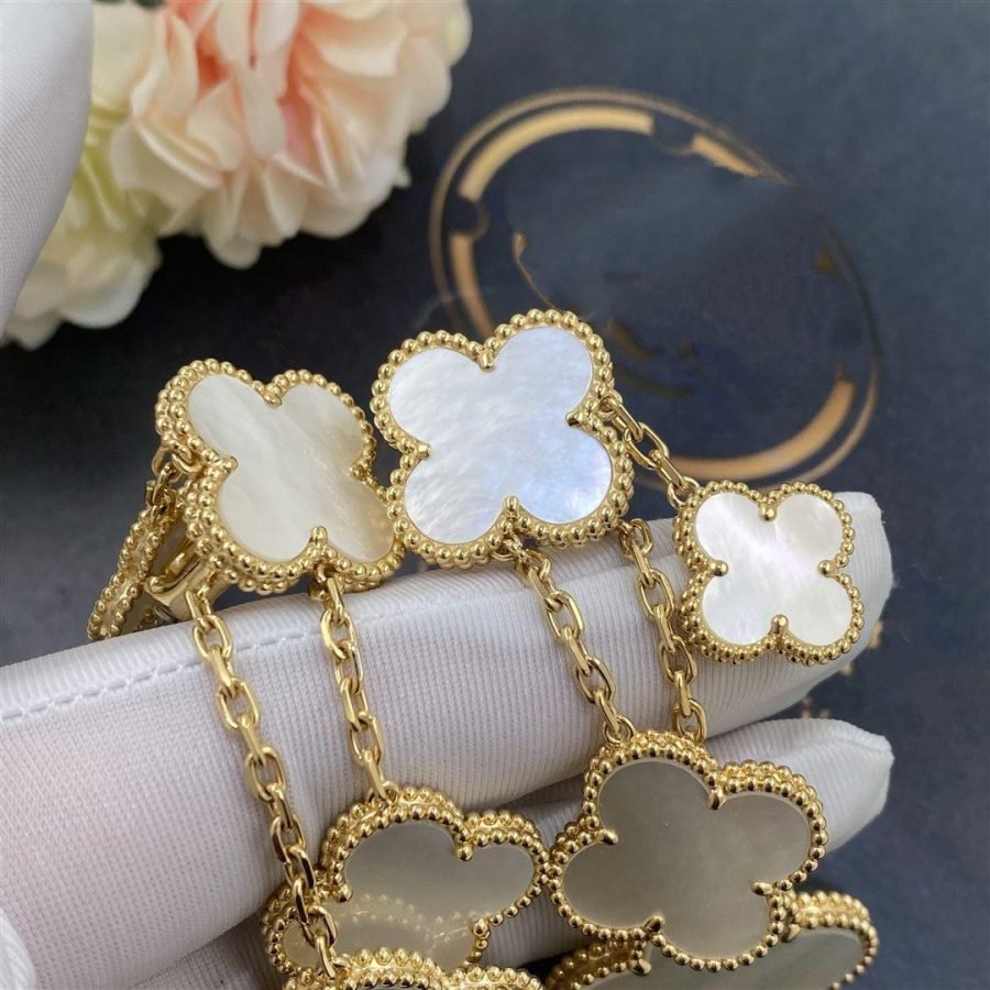 Van Cleef & Arpels CLOVER WHITE MOP 4 MOTIFS GOLD