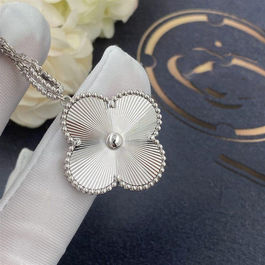 Van Cleef & Arpels CLOVER SILVER BIG CLOVER NECKLACE