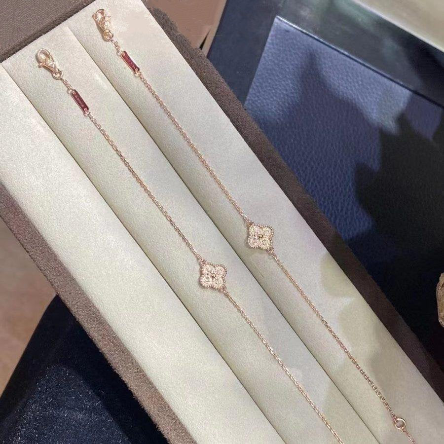 Van Cleef & Arpels CLOVER PINK GOLD BRACELET