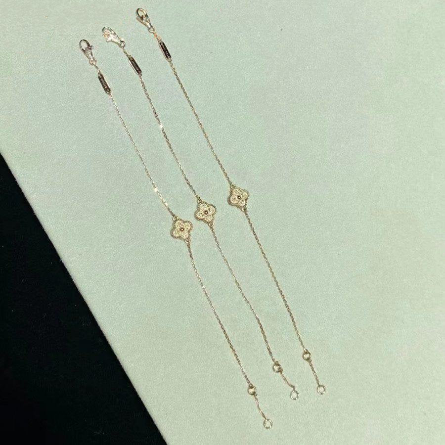 Van Cleef & Arpels CLOVER PINK GOLD BRACELET