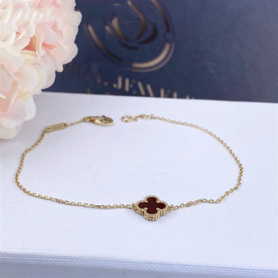 Van Cleef & Arpels CLOVER GOLD CARNELIAN BRACELET