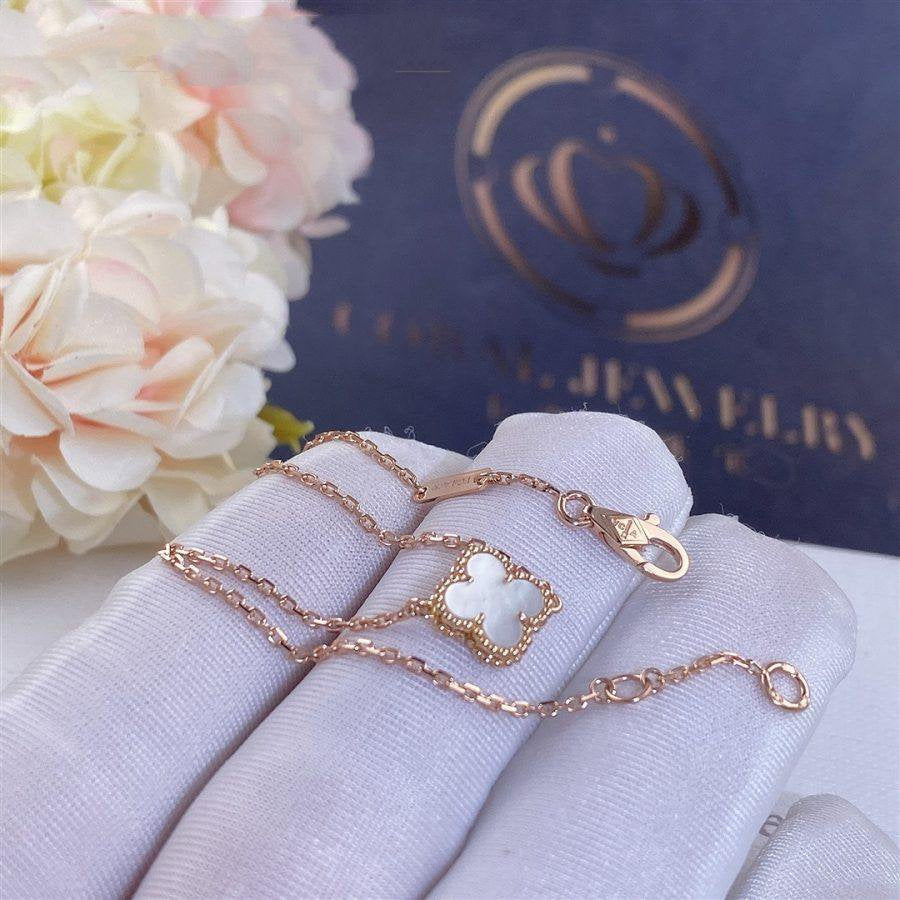Van Cleef & Arpels CLOVER GOLD MOP BRACELET