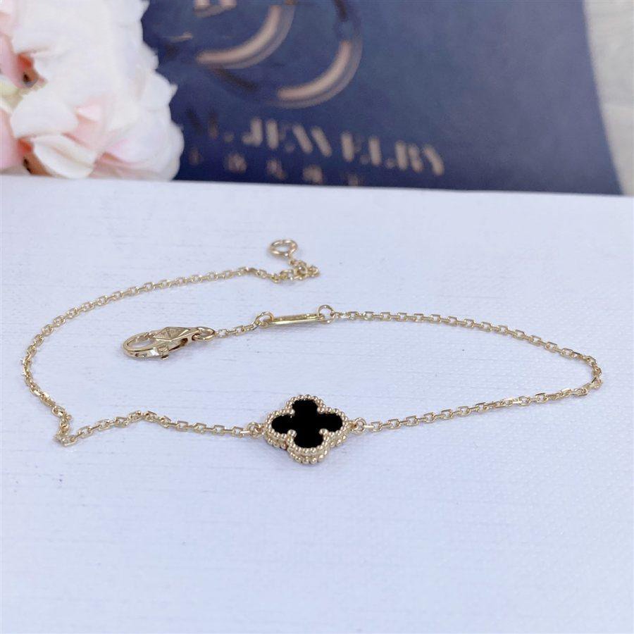 Van Cleef & Arpels CLOVER GOLD ONYX BRACELET