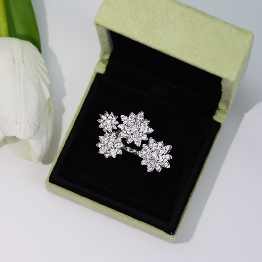 Van Cleef & Arpels FOUR-FLOWERS SILVER DIAMONDS RING