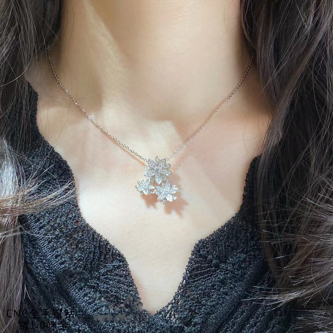 Van Cleef & Arpels LOTUS THREE FLOWERS SILVER DIAMOND NECKLACE