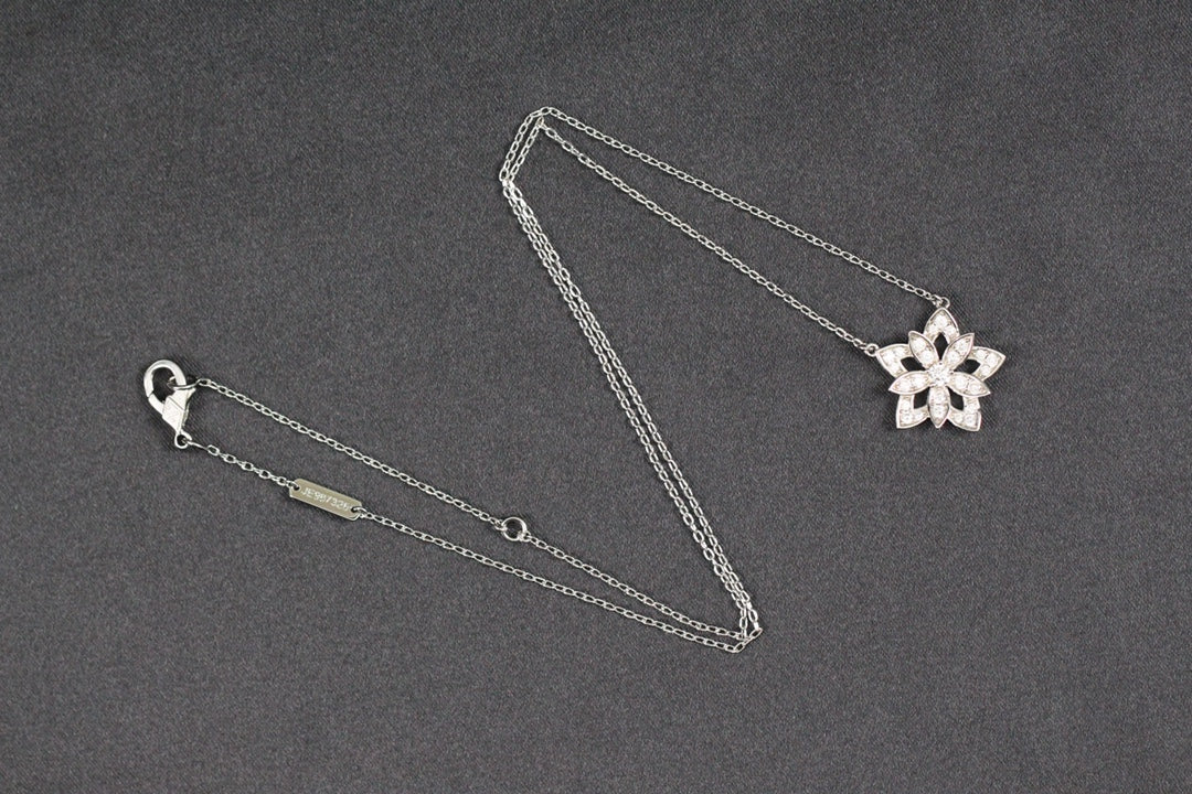 Van Cleef & Arpels LOTUS FLOWER SILVER DIAMOND NECKLACE