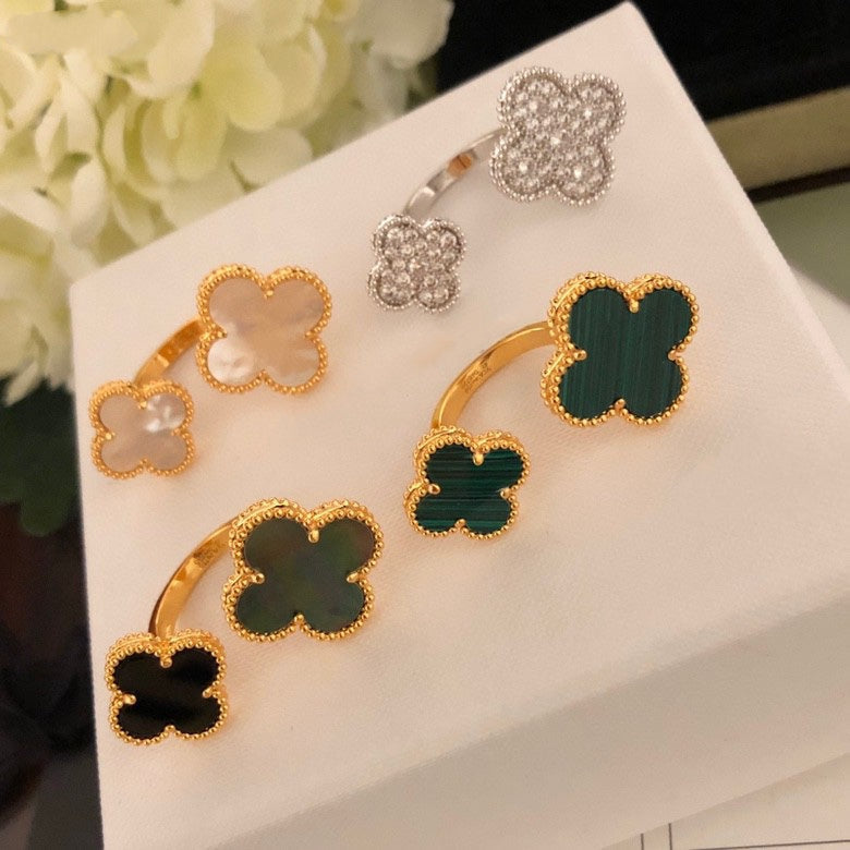 Van Cleef & Arpels CLOVER BETWEEN THE FINGER RING