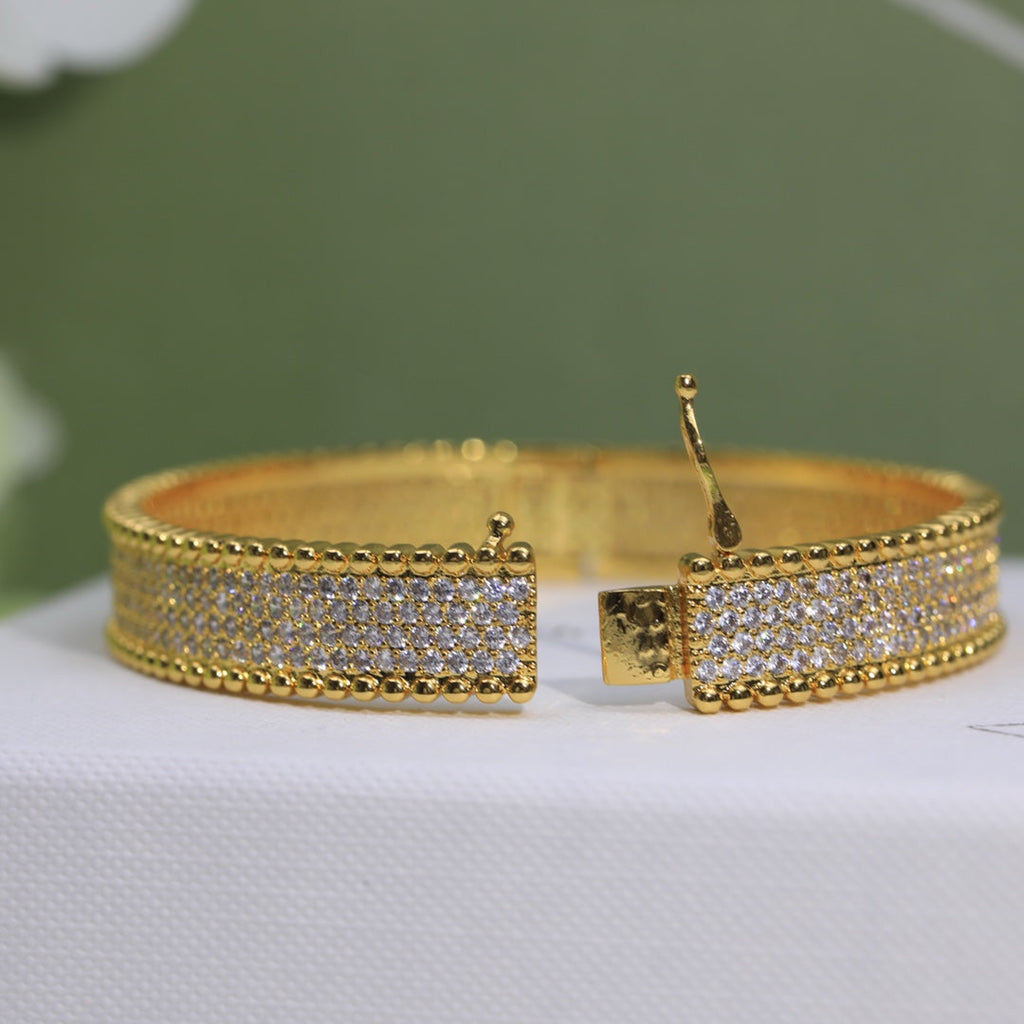 Van Cleef & Arpels PERLEE 3 ROWS DIAMONDS BRACELET