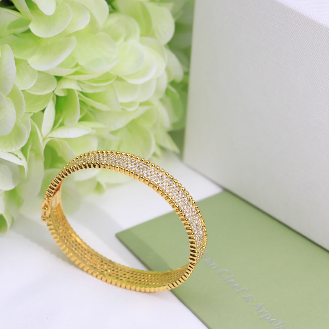 Van Cleef & Arpels PERLEE 3 ROWS DIAMONDS BRACELET