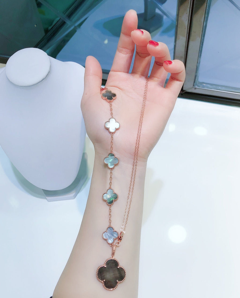 Van Cleef & Arpels COMBINED BRACELET 5 MOTIFS AND NECKLACE DARK MOP PINK GOLD