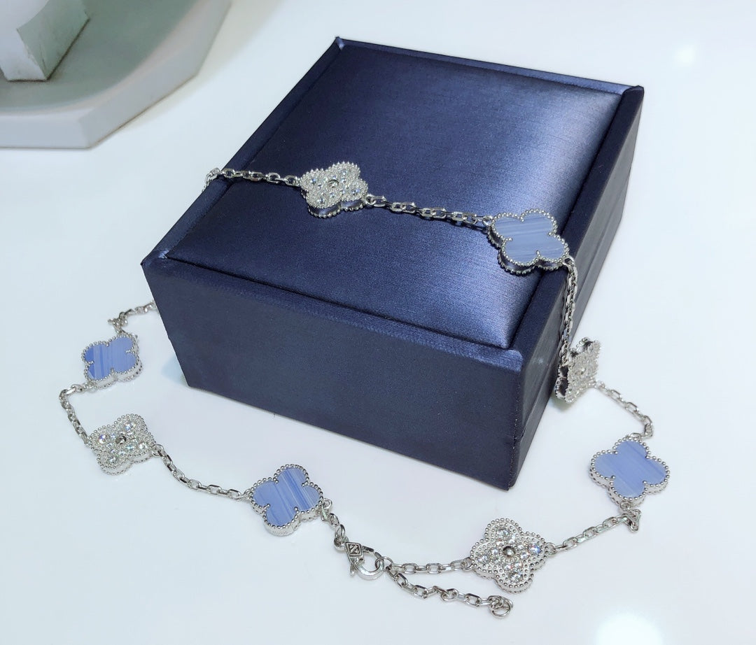 Van Cleef & Arpels CLOVER 10 MOTIFS CHALCEDONY DIAMONDS SILVER NECKLACE