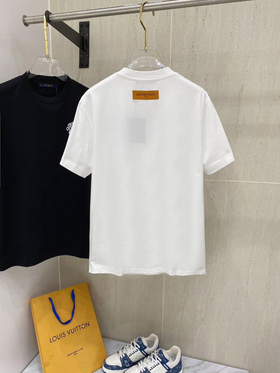 LOUIS VUITTON LV T-SHIRT IN WHITE COTTON 239615
