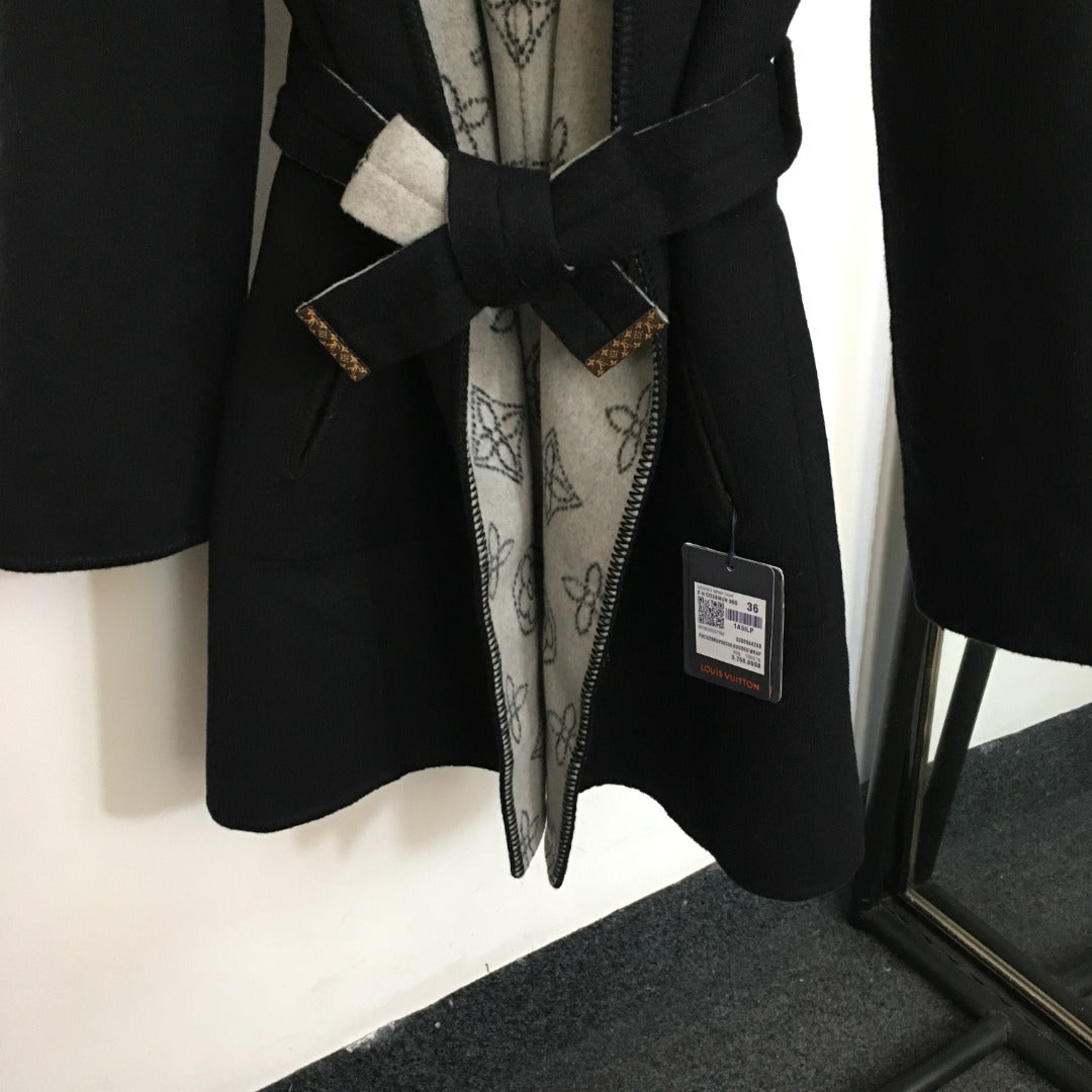 LOUIS VUITTON LV 25S BELTED WOOL COAT 0144