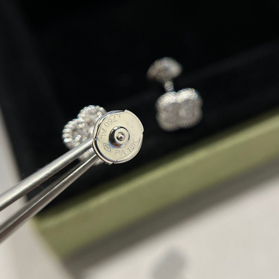 Van Cleef & Arpels CLOVER MINI DIAMOND STUD EARRINGS