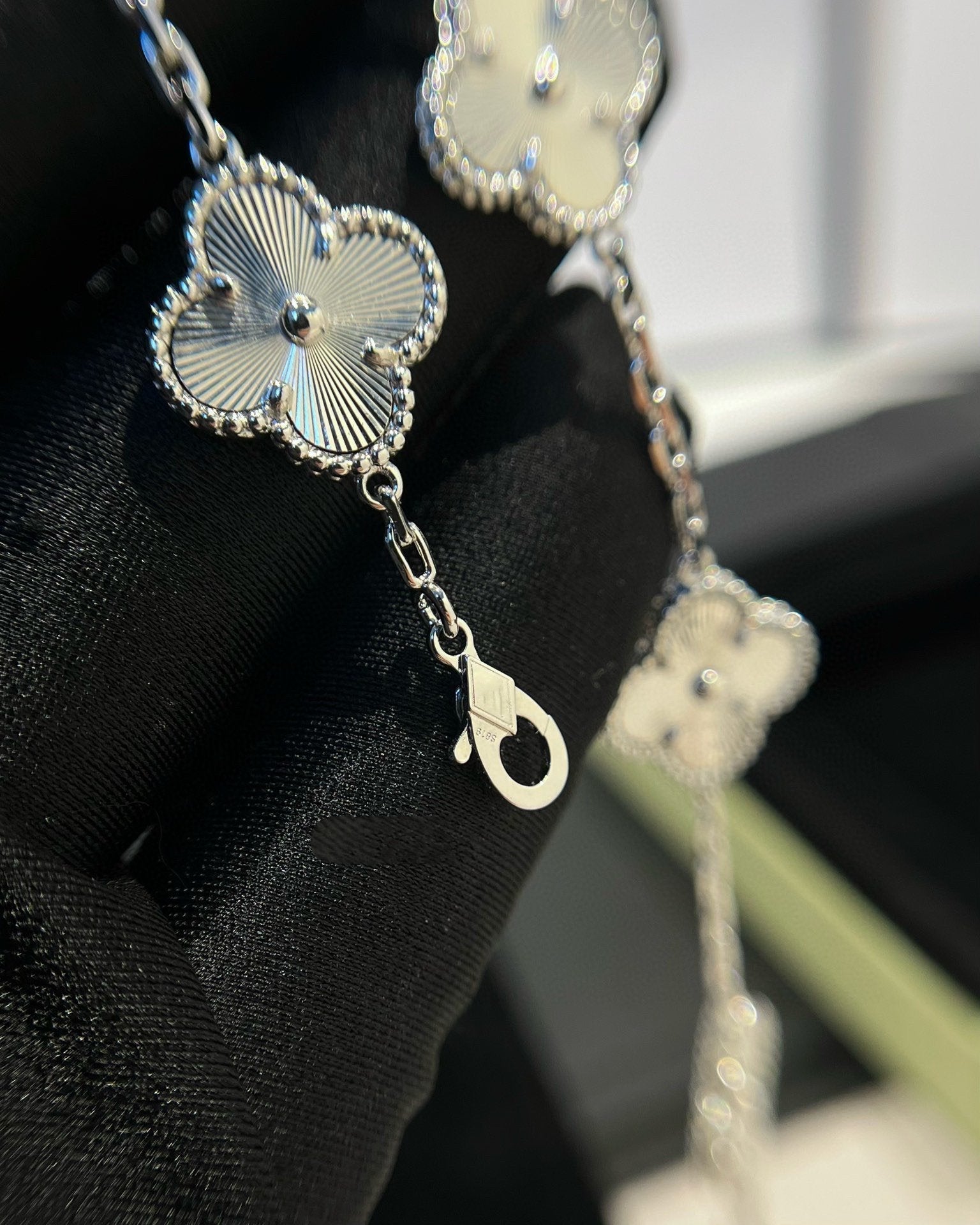 Van Cleef & Arpels CLOVER SILVER 5 MOTIFS BRACELET